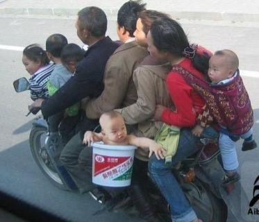 a.aaa-A-motorbike-bus.jpg